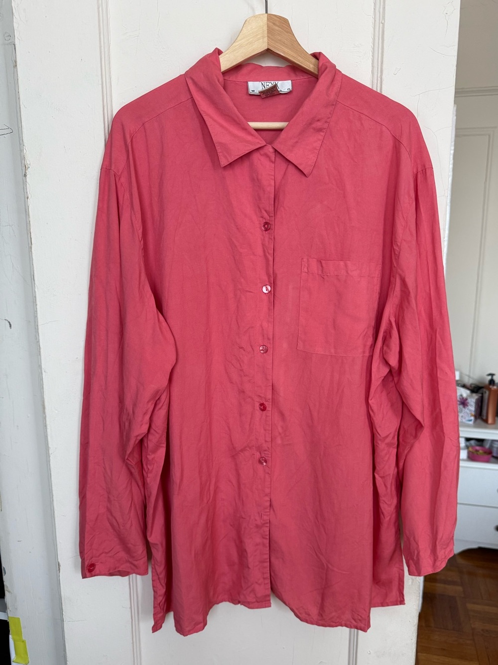 ✨ VINTAGE NEXX SILK BUTTON DOWN ✨